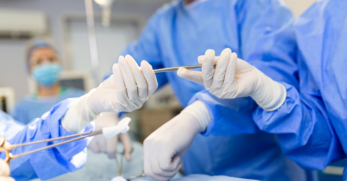 9 Common Surgical Tools